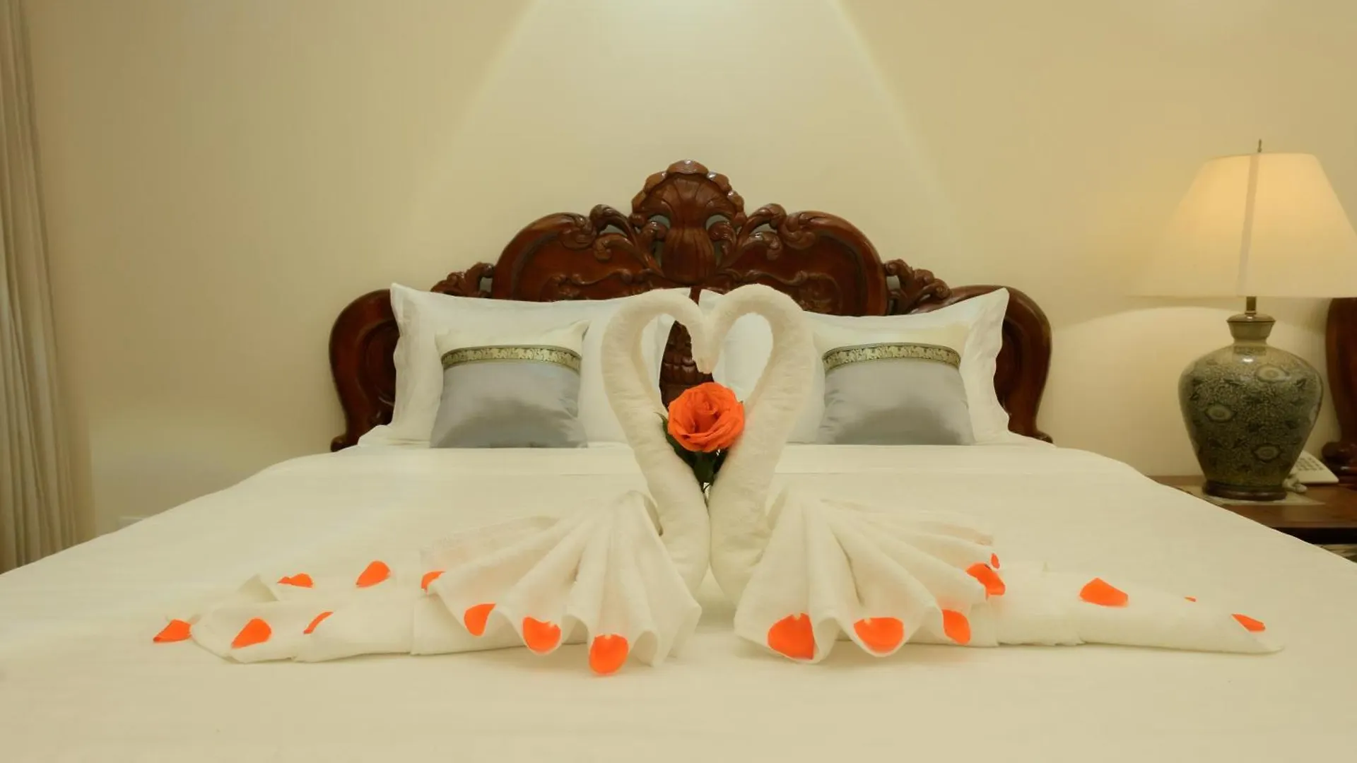 ***  Villa Deux Rivieres Hotel Luang Prabang Laos